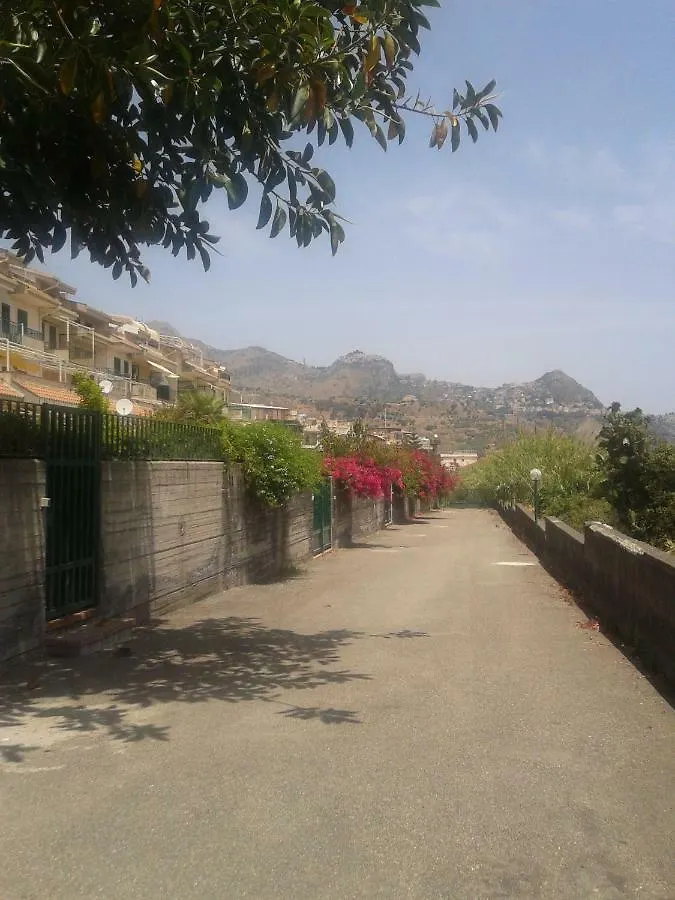 Apartament Casa Sileno Beach Giardini-Naxos 0*,
