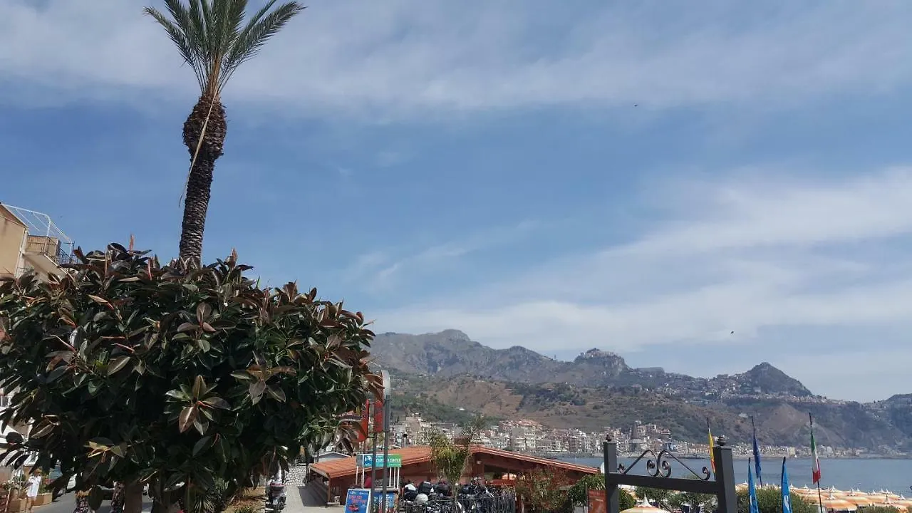 דירות גיארדיני נאקסוס Casa Sileno Beach איטליה